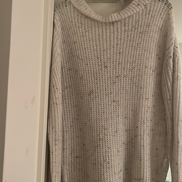 Sweater - Picture 4 of 4